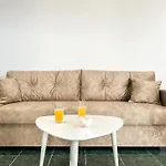 2 Bedroom 1249 *