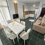 2 Bedroom 1249 Apartamento Durrës