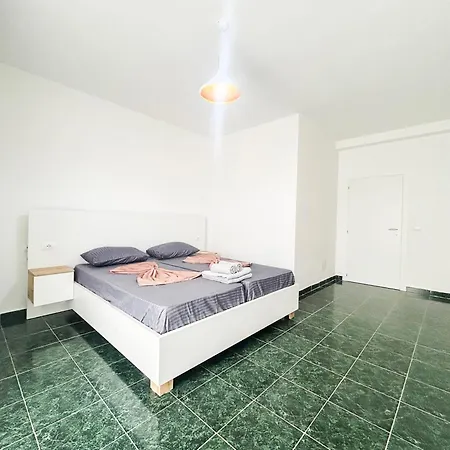 Appartamento 2 Bedroom 1249 *