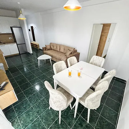 2 Bedroom 1249 Appartamento